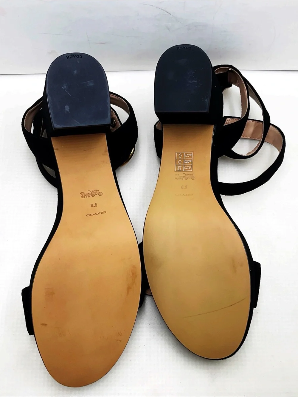 🆕{Coach} Serena Velvet Block Heel Sandals